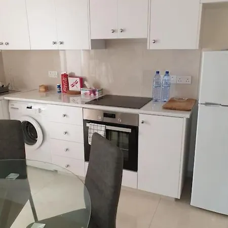 Cozy Comfortable 2-bedroom Apartment Limassol