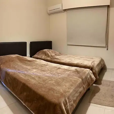 Apartment Cozy Comfortable 2-bedroom *